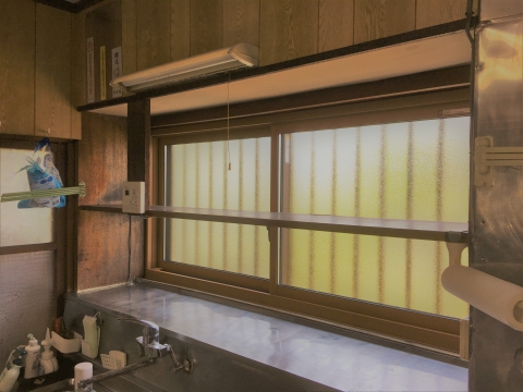 古い木製の窓から最新のアルミ樹脂複合窓へ（内観）（稲沢市Ｉ様邸）